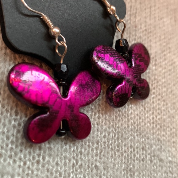 ✨ Handmade Pink Fushsia Butterfly & black beads Bracelet & Earrings Set ✨ - Picture 5 of 9